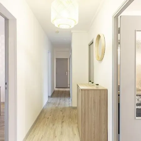 Bel Moderne Et Lumineux Apartment